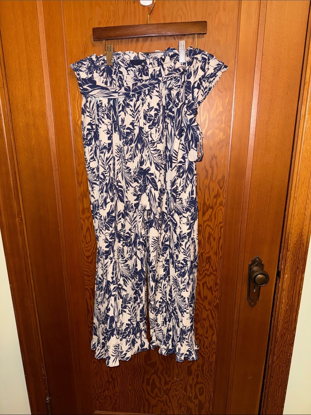 Alice Blue Navy and White Off-Shoulder Floral pants.